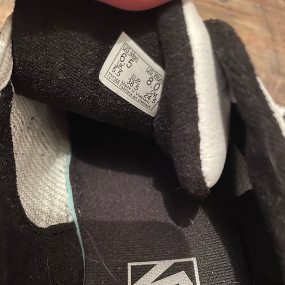 Vans Upland white shoes - Picture 4 of 4